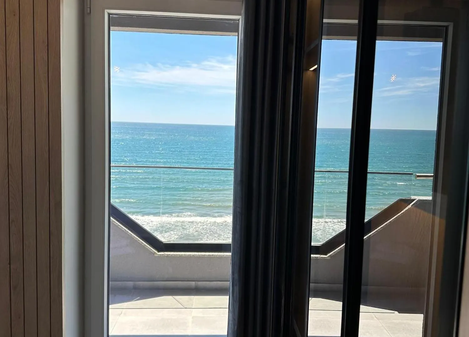Апартаменты Sea La Vie Deluxe Шенджин 0*,